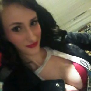 Meet your Posher, Carly